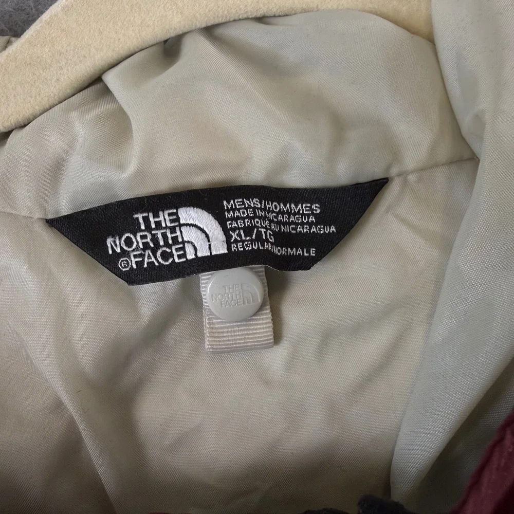 The North Face Mens XL Hooded Windbreaker Jacket Burgundy Black Full Zip Shell